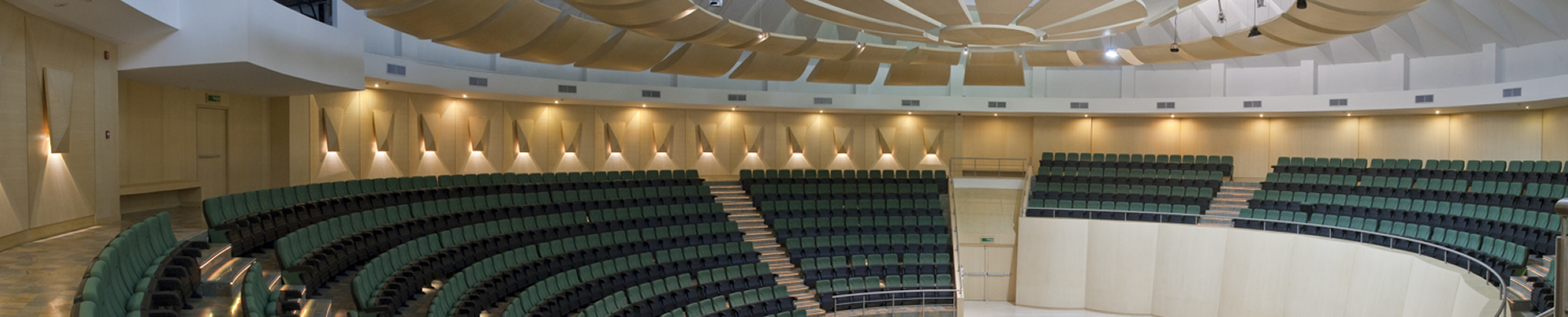 AUDITORIUM MAXIMUM